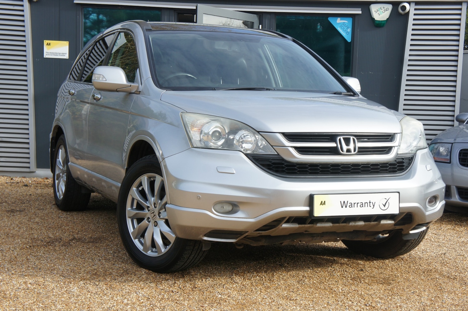Used Honda CR-V 2010 for sale - 76352802: Photo 2