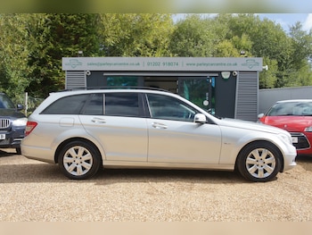 Used Mercedes-Benz C-Class 2011 for sale - 75957657: Photo