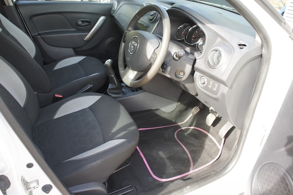 Used Dacia Sandero Stepway 2013 for sale - 76143451: Photo 7