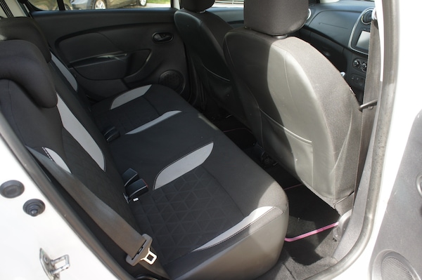 Used Dacia Sandero Stepway 2013 for sale - 76143451: Photo 9