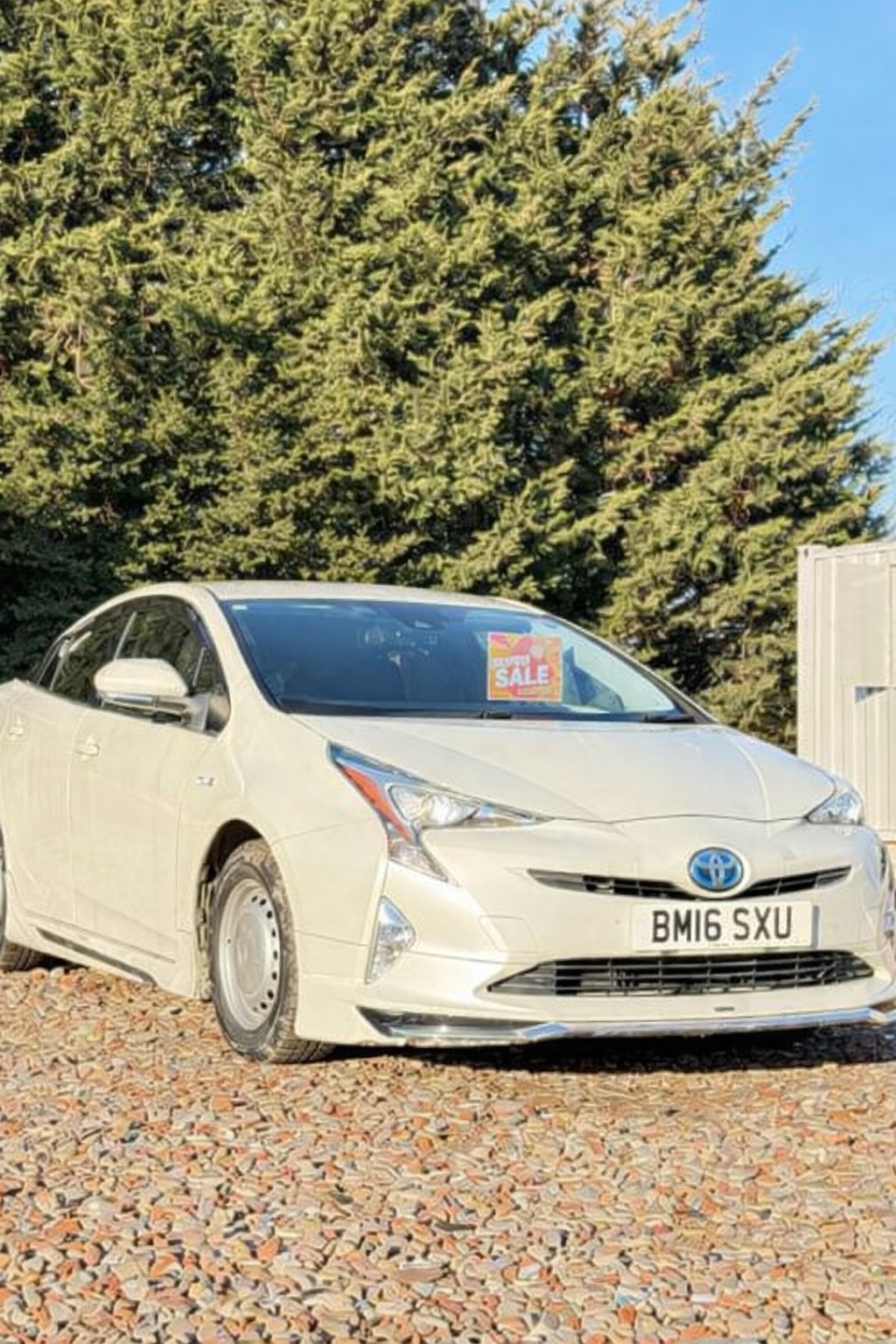 Used Toyota Prius 2016 for sale - 77100760: Photo 2