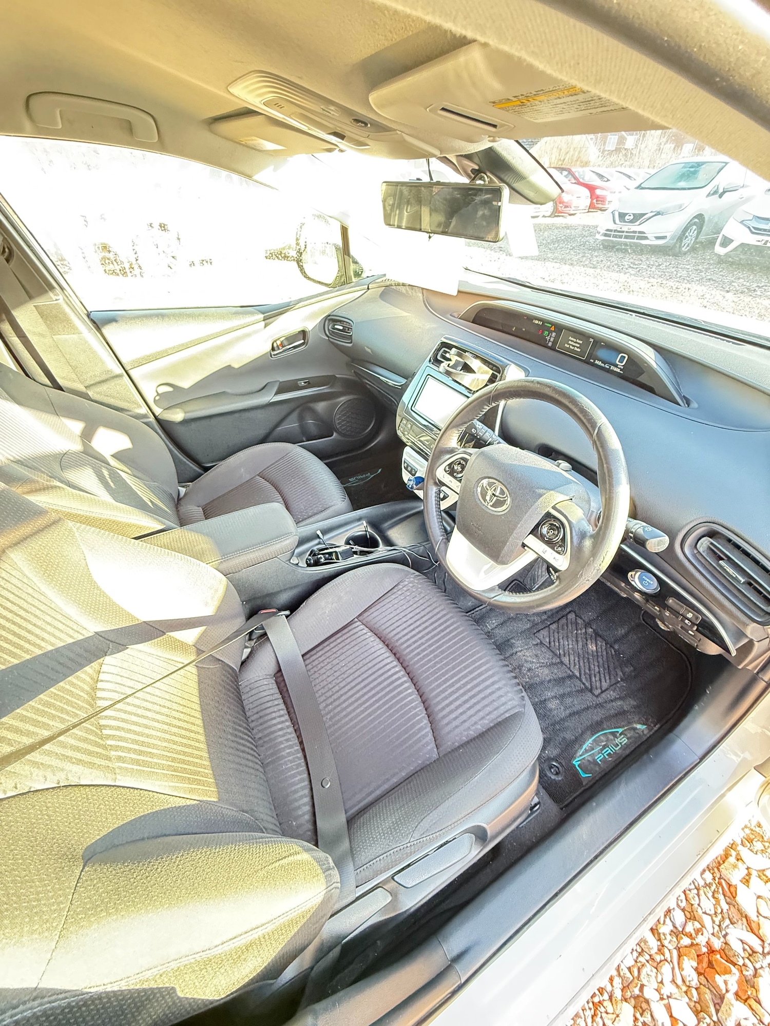 Used Toyota Prius 2016 for sale - 77100760: Photo 9