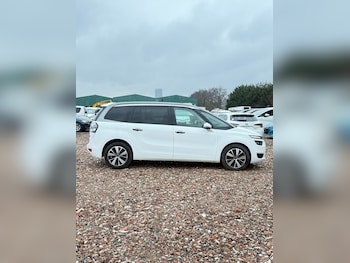 Used Citroen C4 2016 for sale - 77335702: Photo