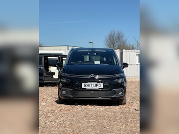 Used Citroen C4 2017 for sale - 77997603: Photo