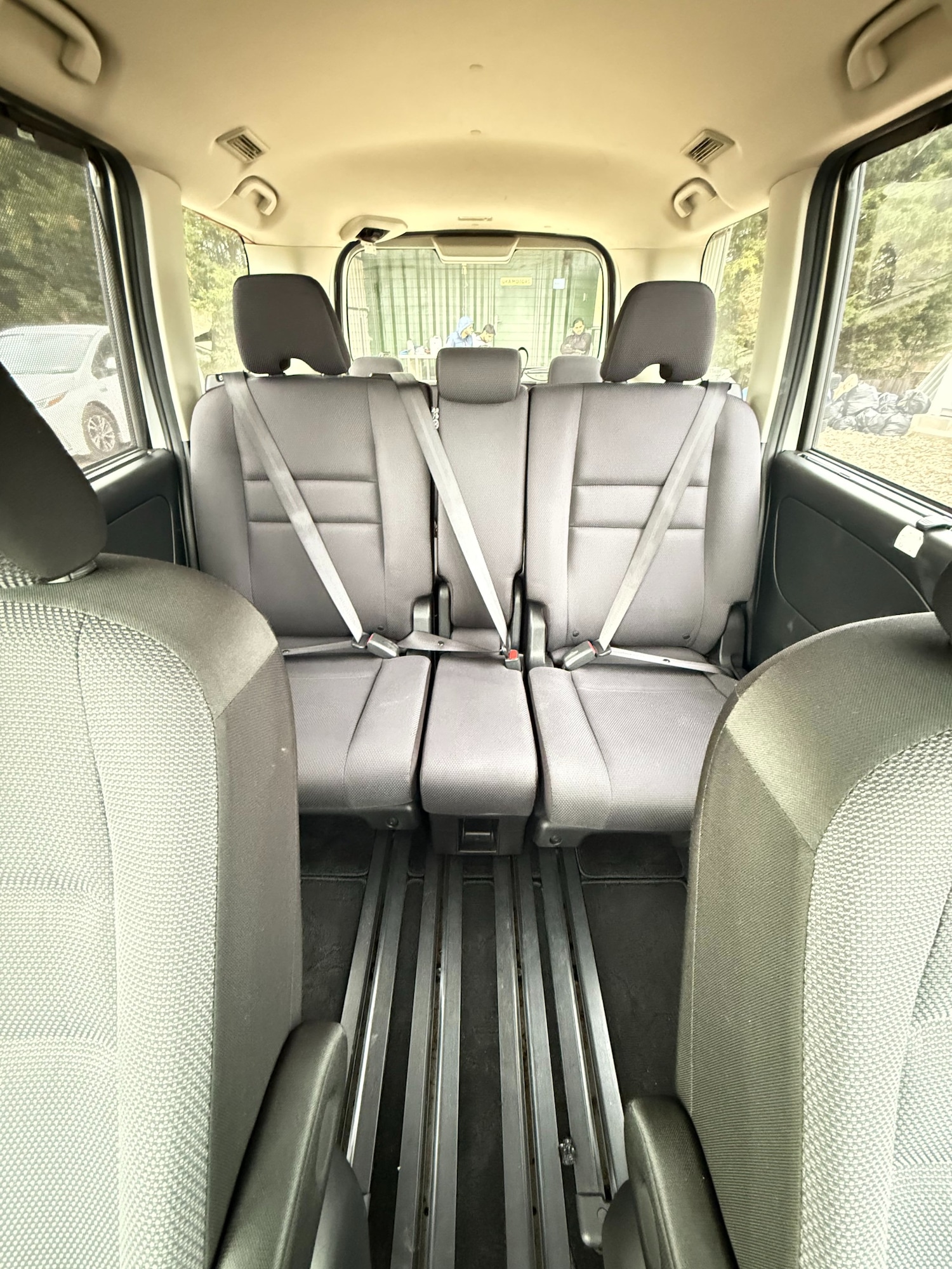 Used Nissan Serena 2019 for sale - 77100598: Photo 4