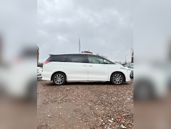 Used Toyota Estima 2017 for sale - 77336679: Photo