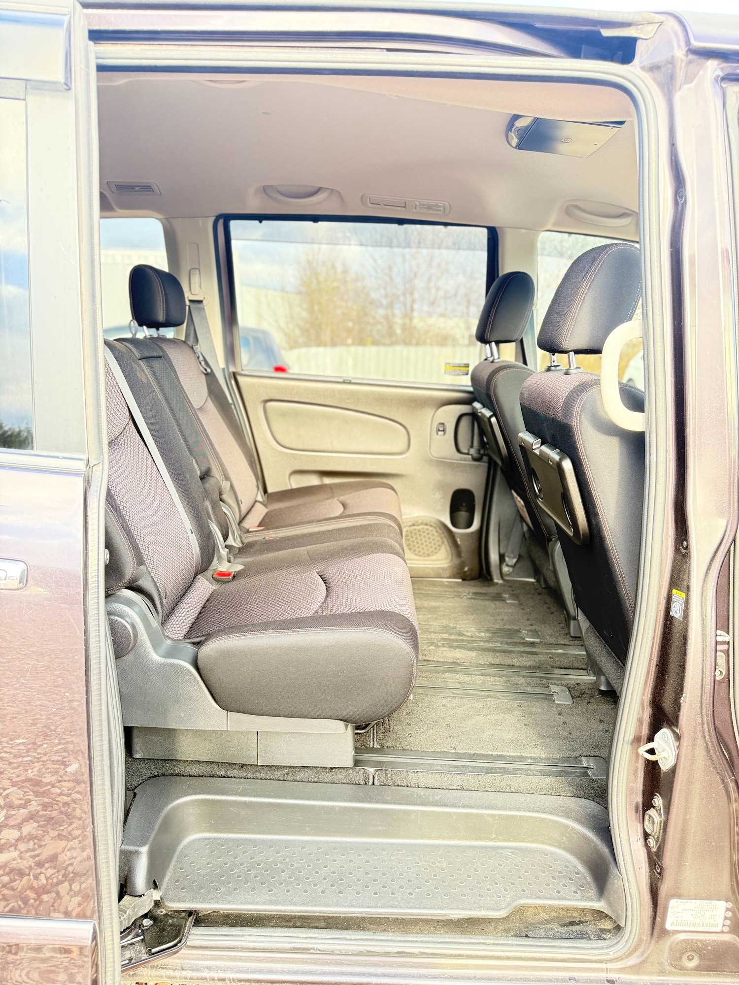 Used Nissan Serena 2012 for sale - 77236979: Photo 7