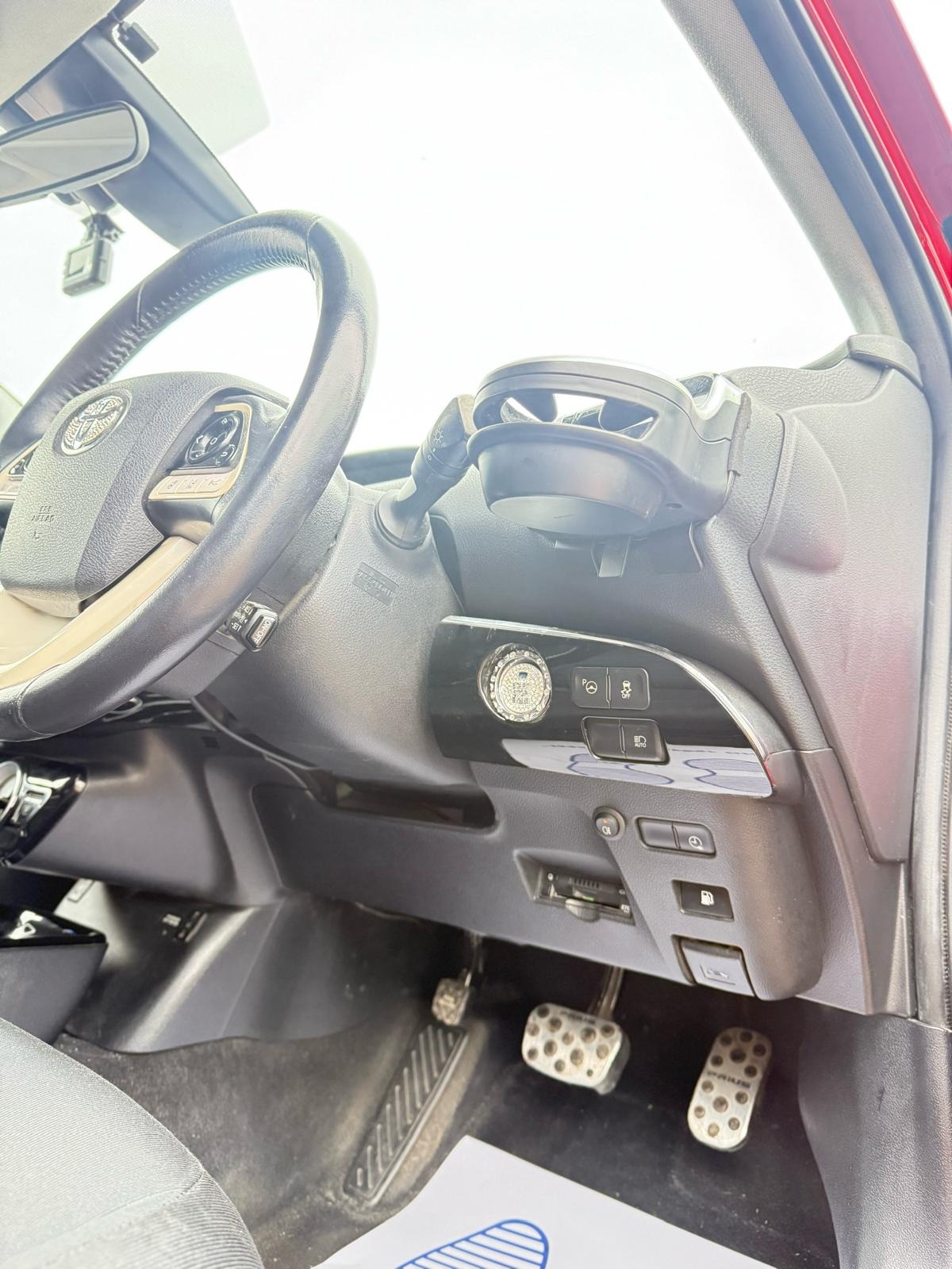 Used Toyota Prius 2017 for sale - 78107015: Photo 11