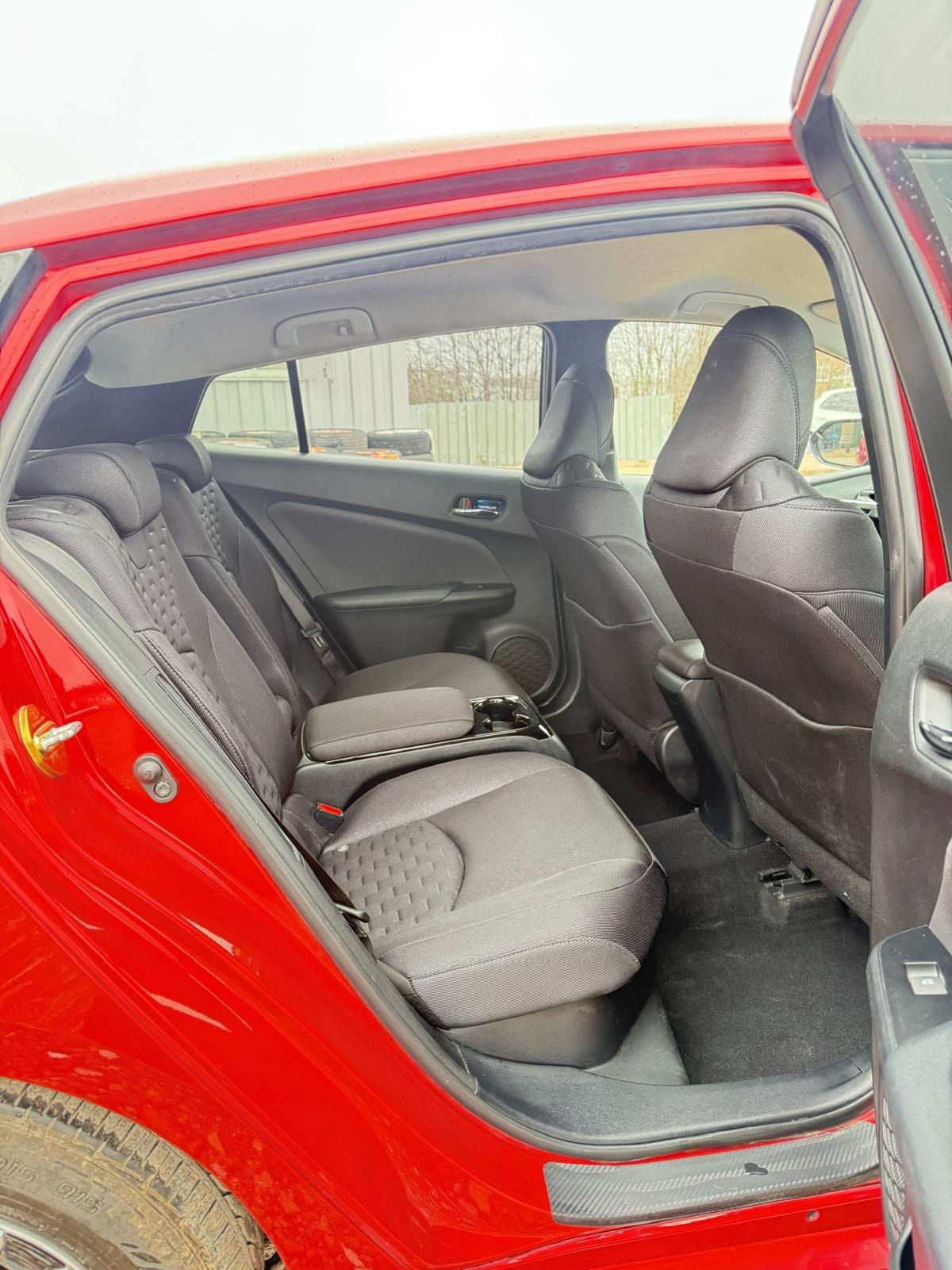 Used Toyota Prius 2017 for sale - 78107015: Photo 12