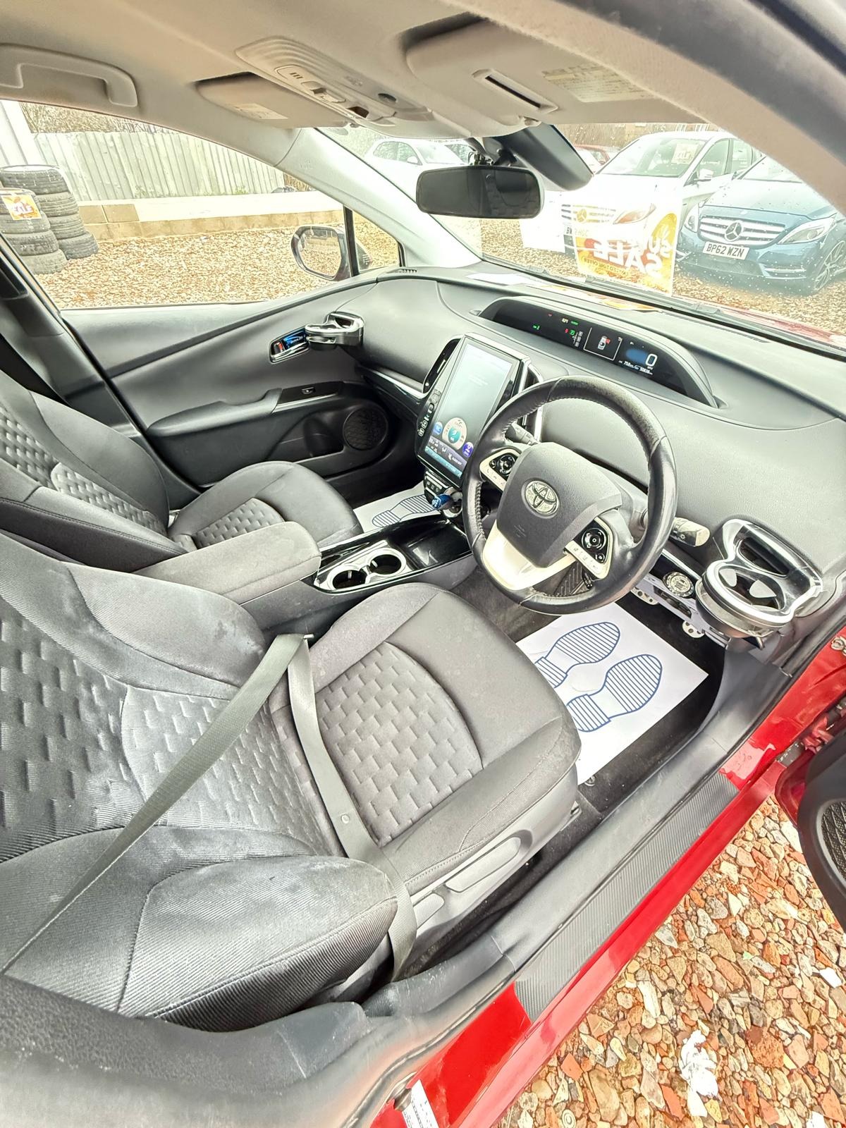 Used Toyota Prius 2017 for sale - 78107015: Photo 9