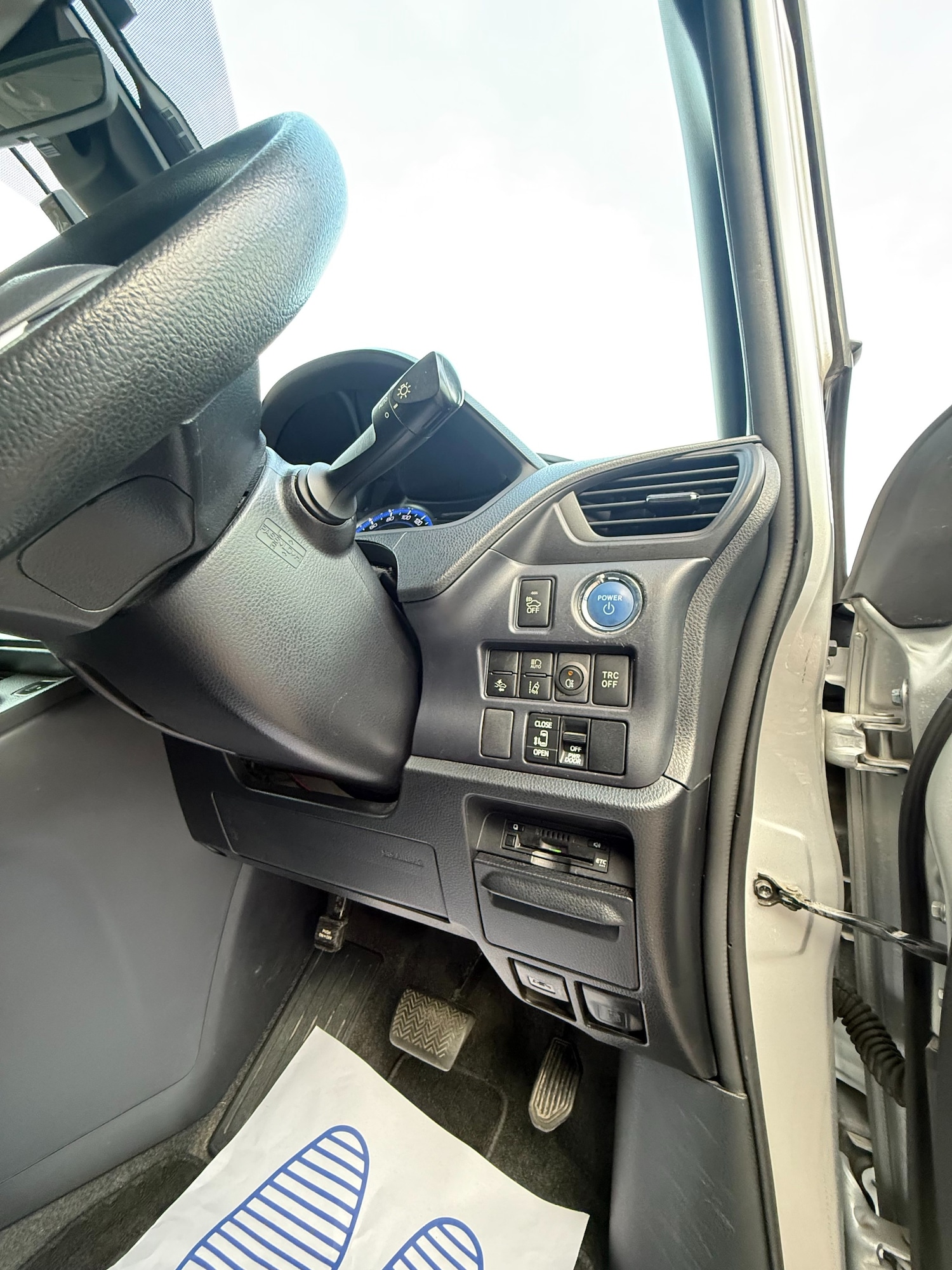 Used Toyota Noah 2017 for sale - 77687262: Photo 19