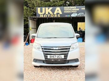 Toyota Noah feature image