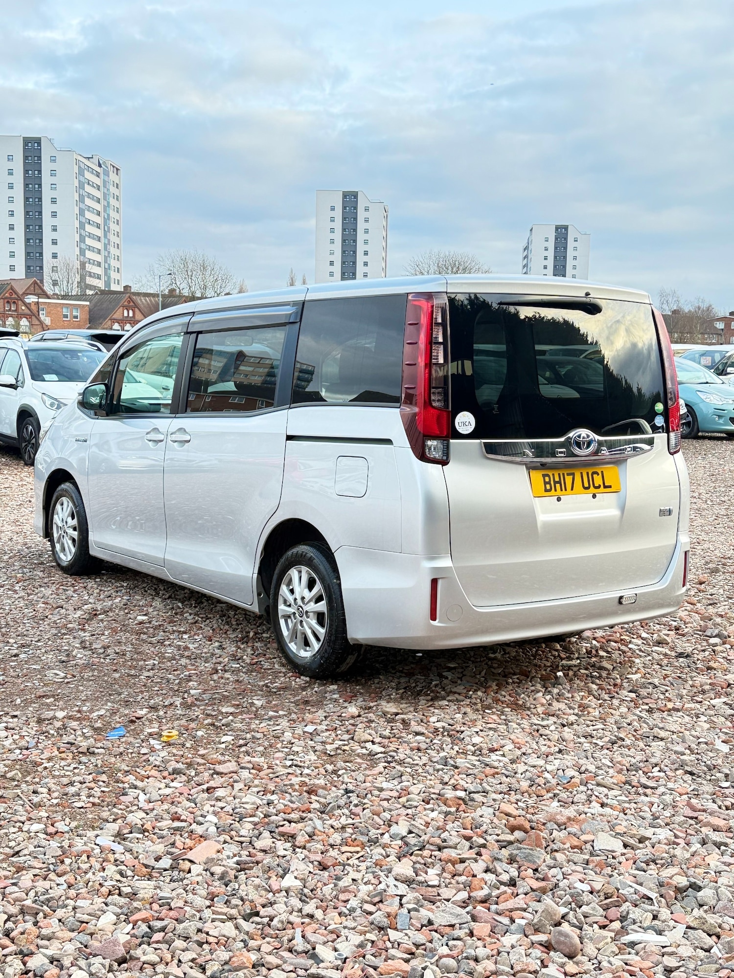 Used Toyota Noah 2017 for sale - 77687262: Photo 4
