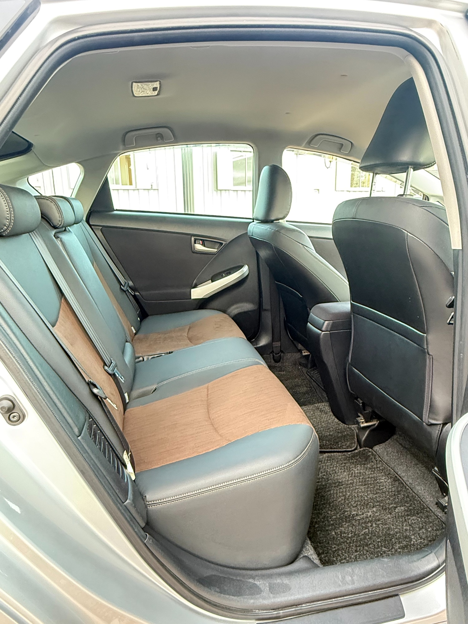 Used Toyota Prius 2012 for sale - 77686702: Photo 12