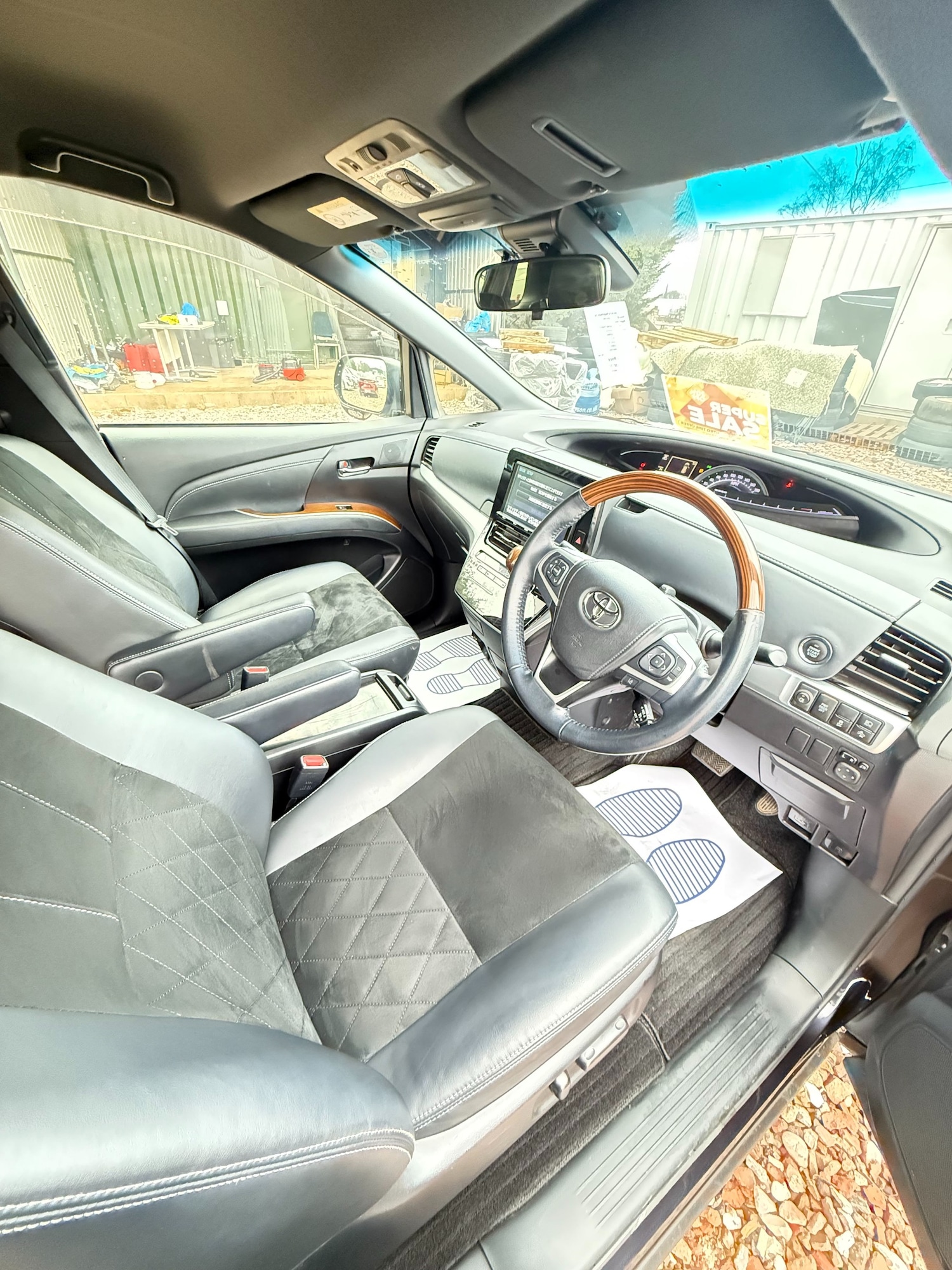 Used Toyota Estima 2026 for sale - 77336365: Photo 11