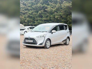 Used Toyota Sienta 2020 for sale - 78421378: Photo