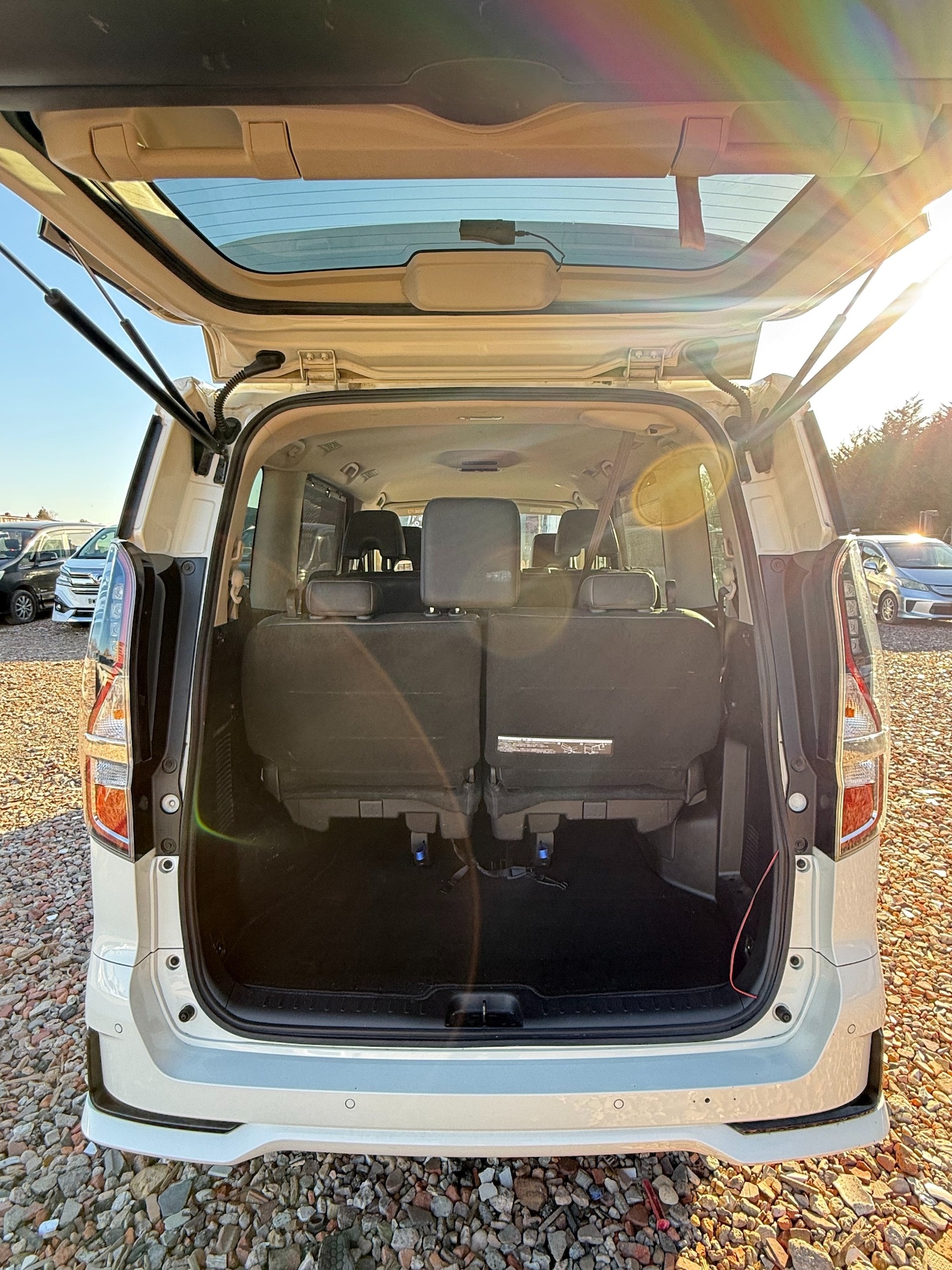 Used Nissan Serena 2026 for sale - 78009863: Photo 14