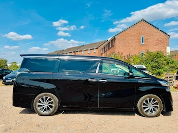 Used Toyota Vellfire 2015 for sale - 79366193: Photo
