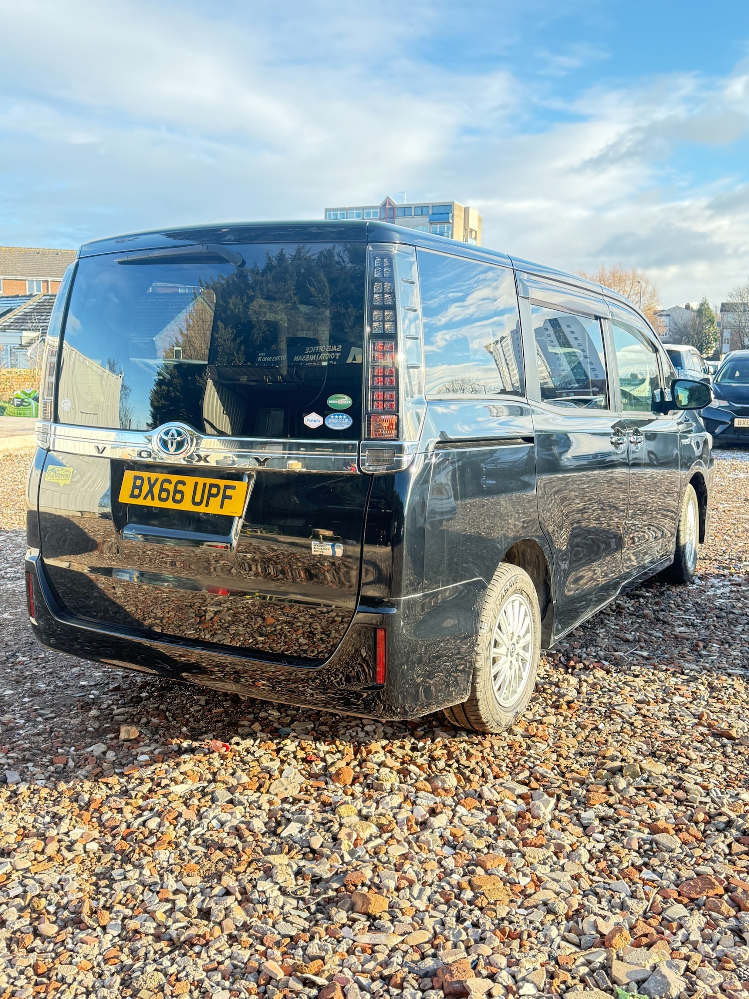 Used Toyota Voxy 2016 for sale - 77171335: Photo 3