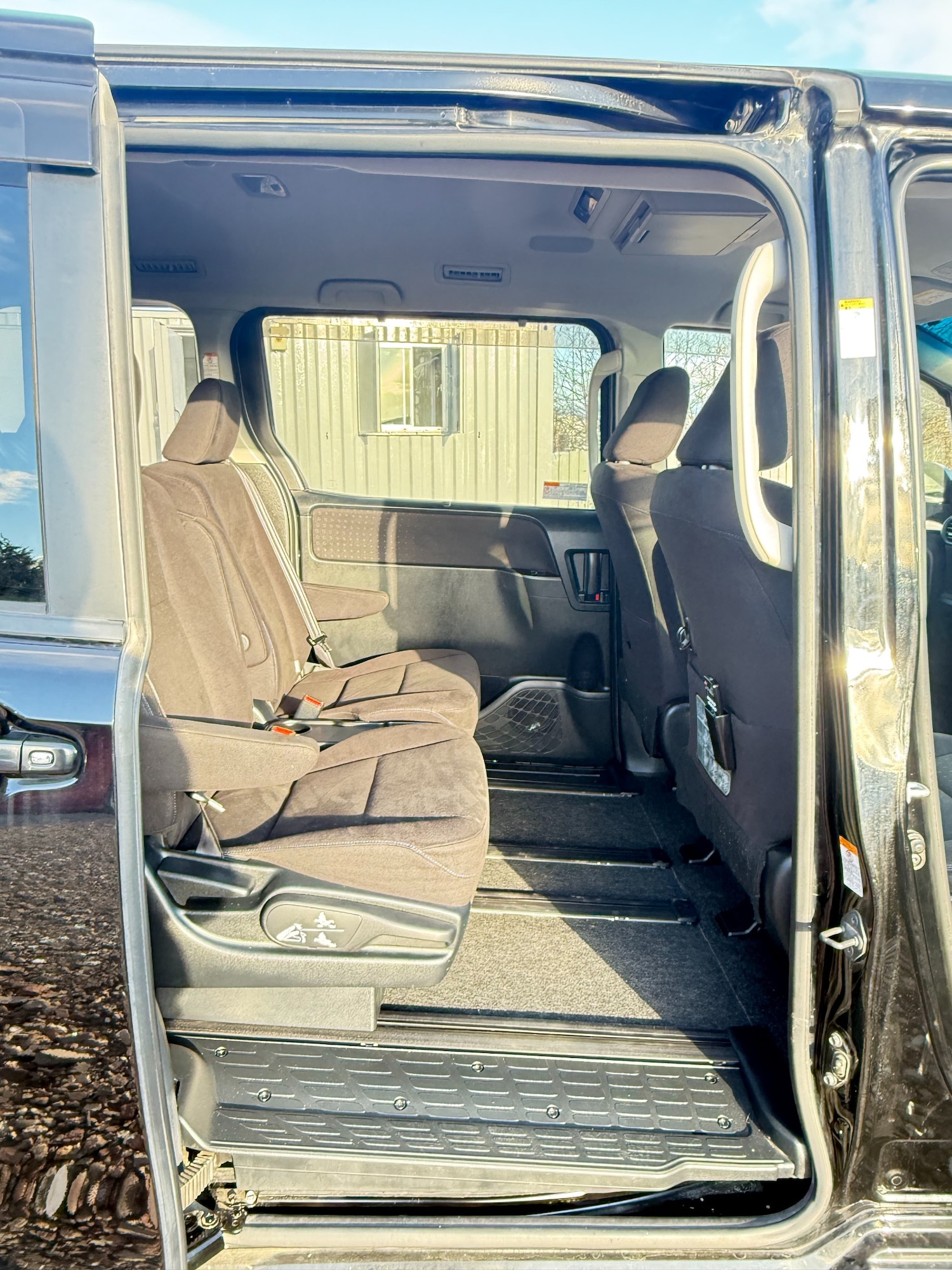 Used Toyota Voxy 2016 for sale - 77171335: Photo 6