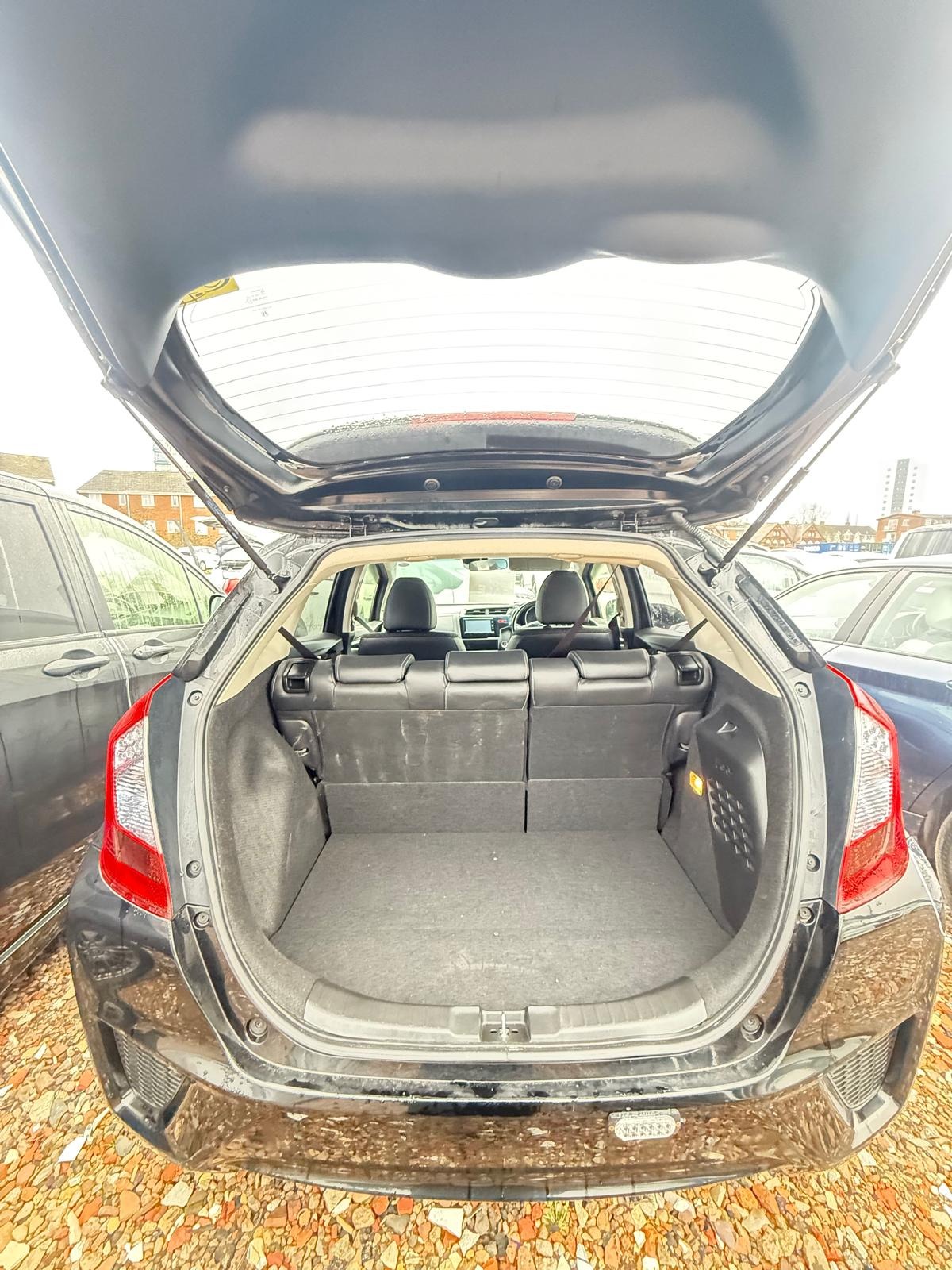 Used Honda Fit 2016 for sale - 77100592: Photo 7