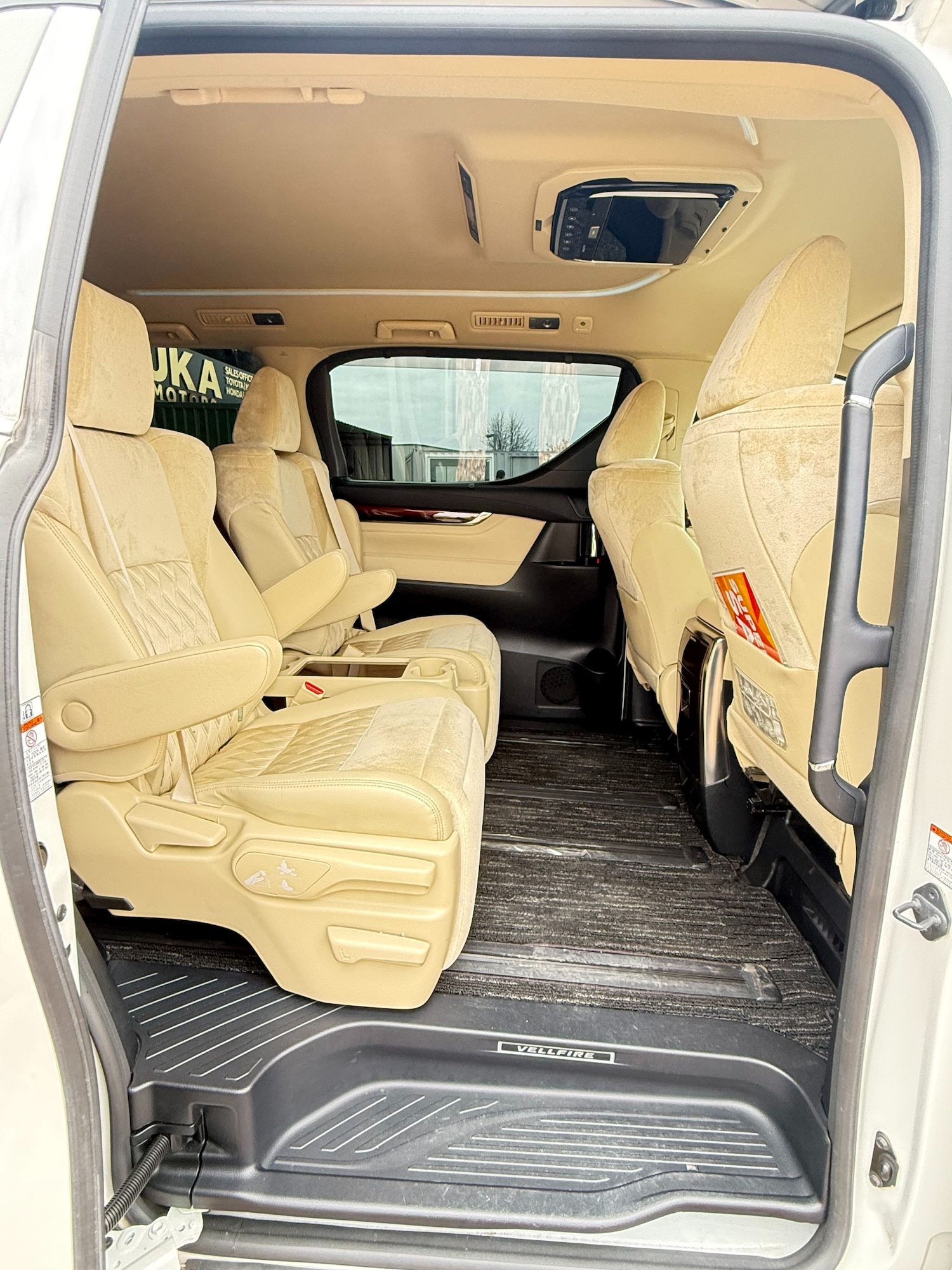 Used Toyota Vellfire 2026 for sale - 78106448: Photo 17