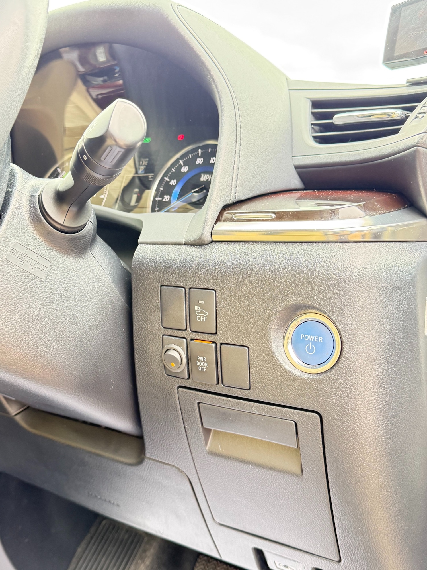 Used Toyota Vellfire 2026 for sale - 78106448: Photo 22