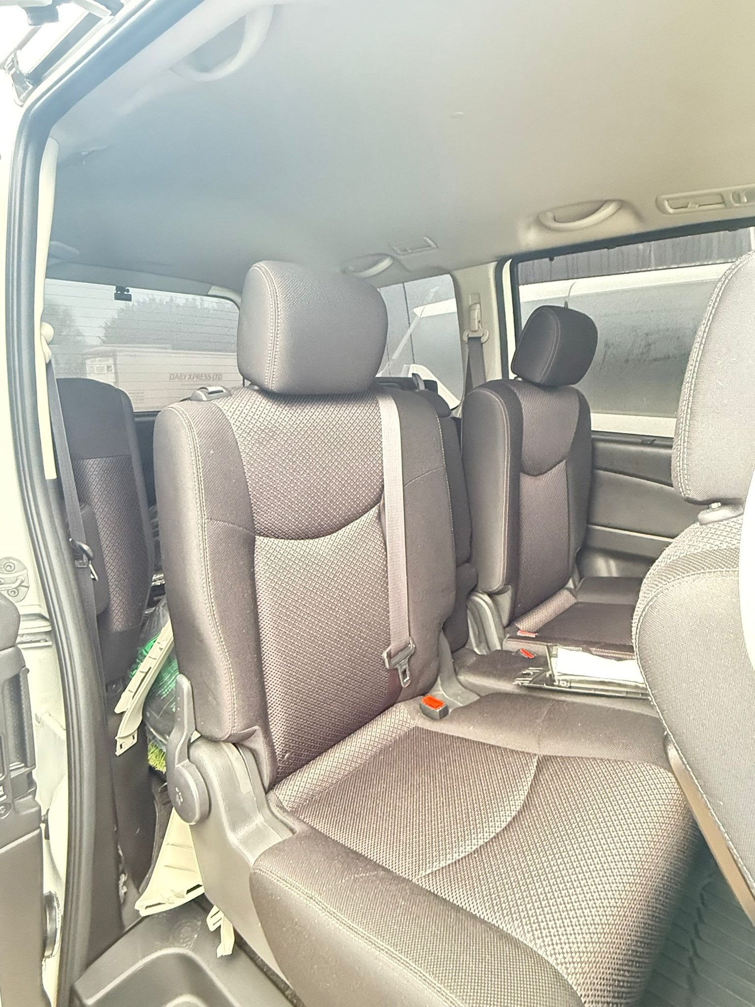 Used Nissan Serena 2013 for sale - 77100573: Photo 4