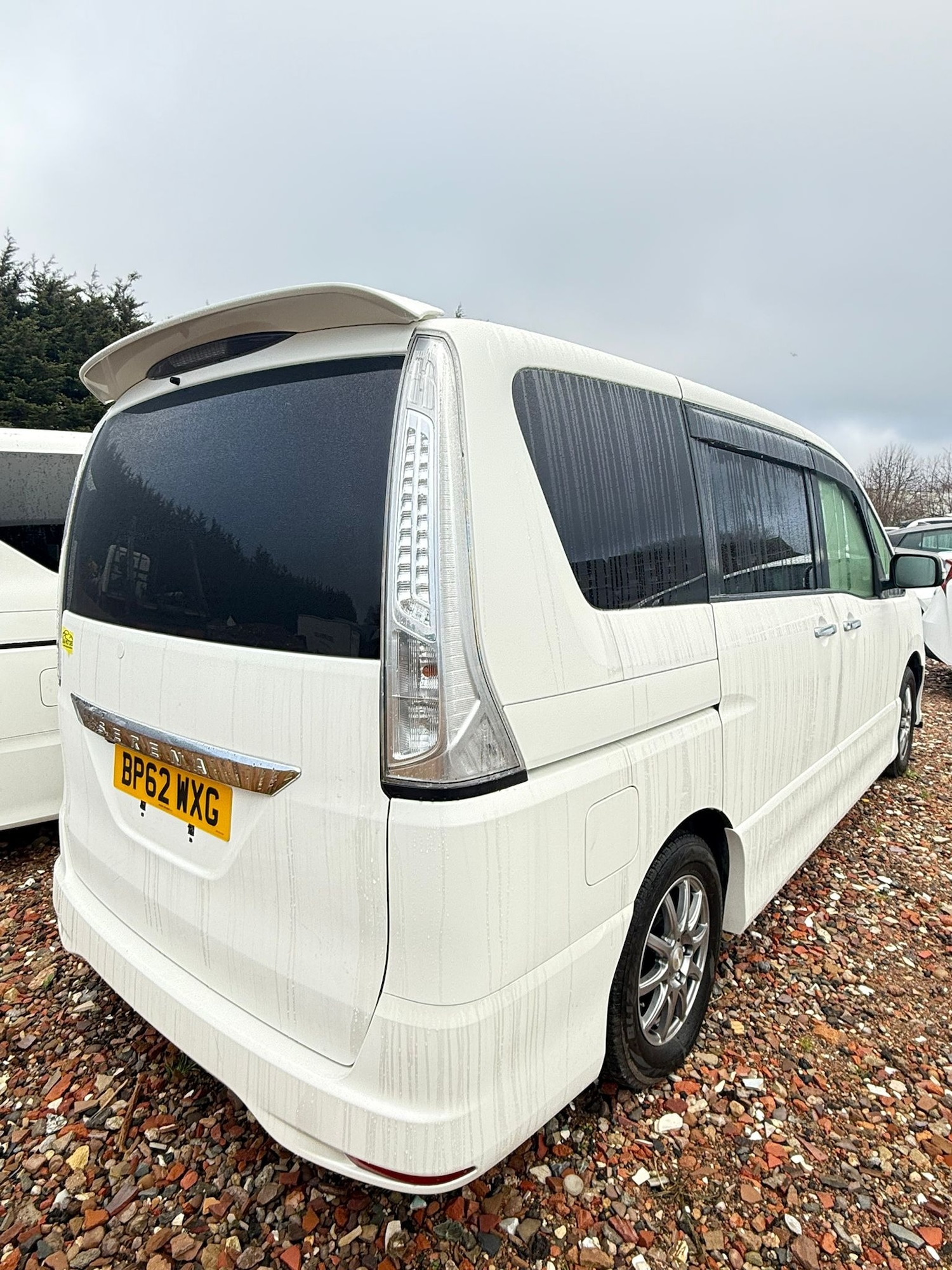 Used Nissan Serena 2013 for sale - 77100573: Photo 5