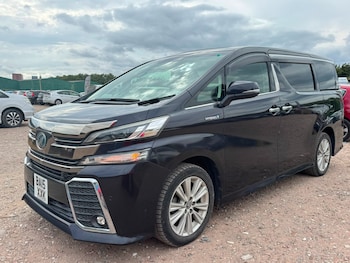 Used Toyota Vellfire 2015 for sale - 79355807: Photo