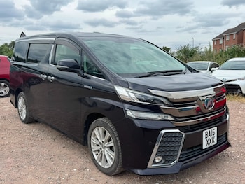 Used Toyota Vellfire 2015 for sale - 79355807: Photo