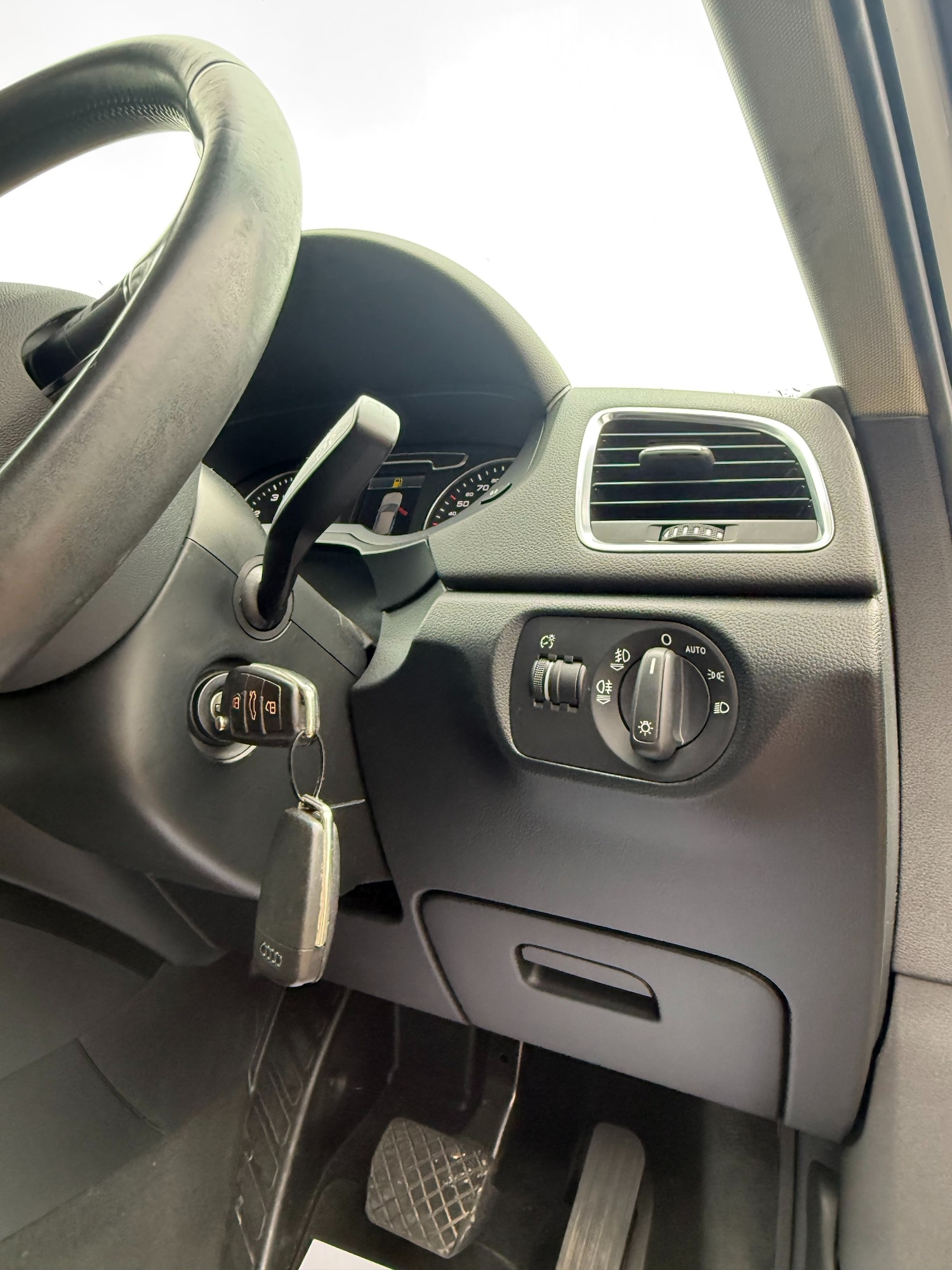 Used Audi Q3 2013 for sale - 77726477: Photo 13