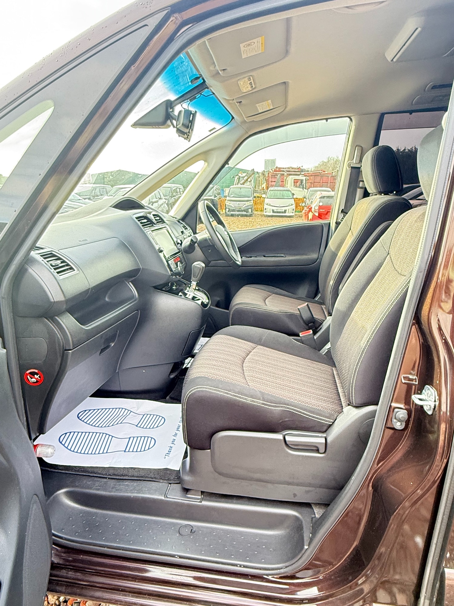 Used Nissan Serena 2026 for sale - 77417243: Photo 10