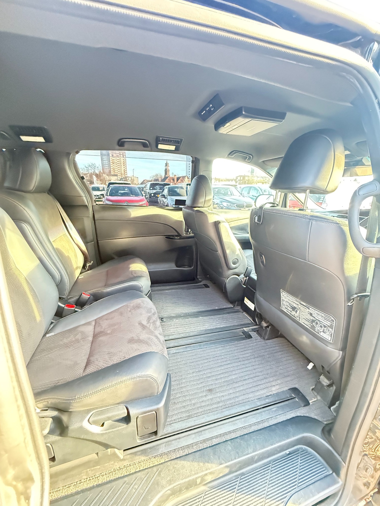 Used Toyota Estima 2017 for sale - 77661886: Photo 15