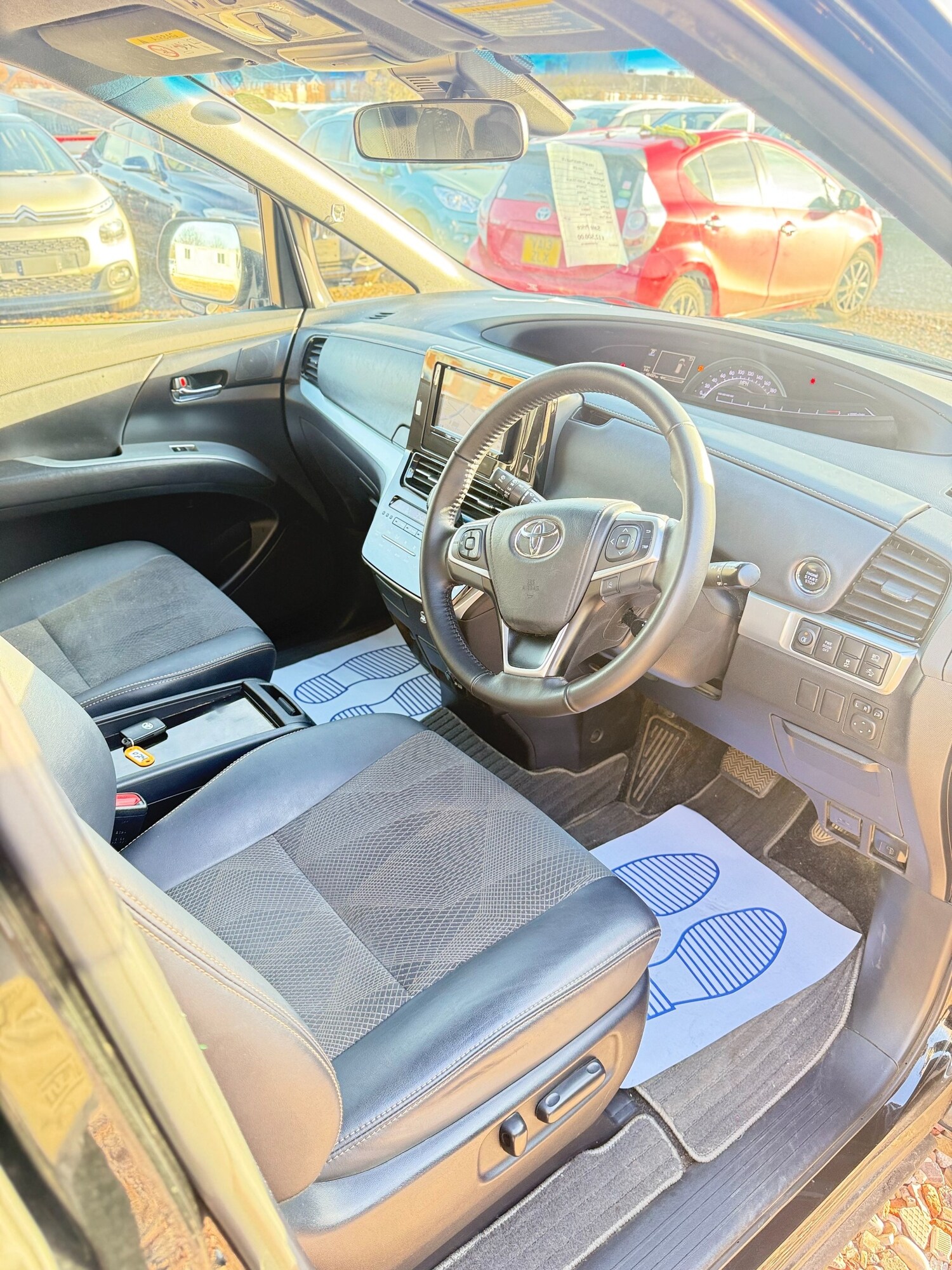 Used Toyota Estima 2017 for sale - 77661886: Photo 22