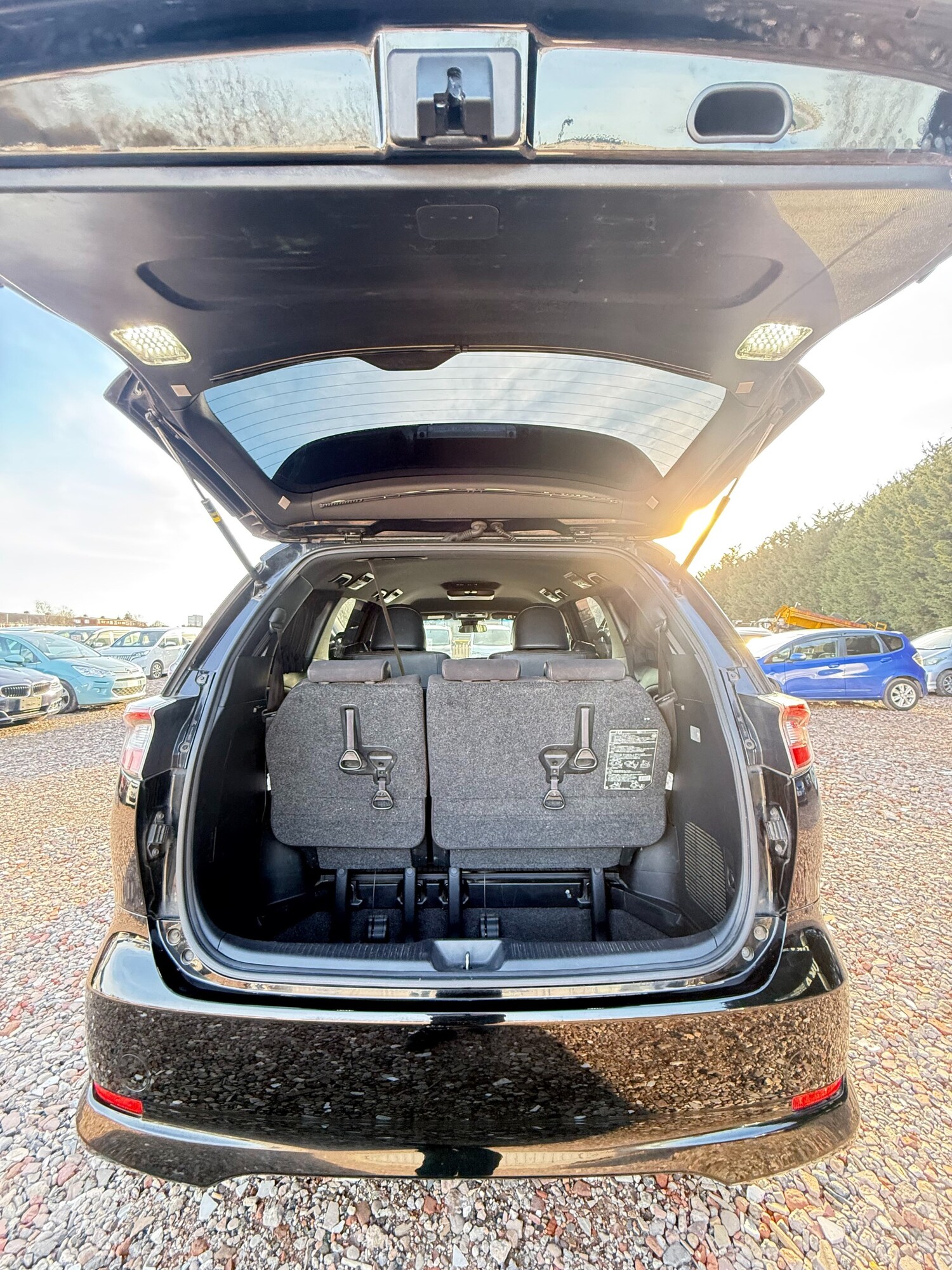 Used Toyota Estima 2017 for sale - 77661886: Photo 23