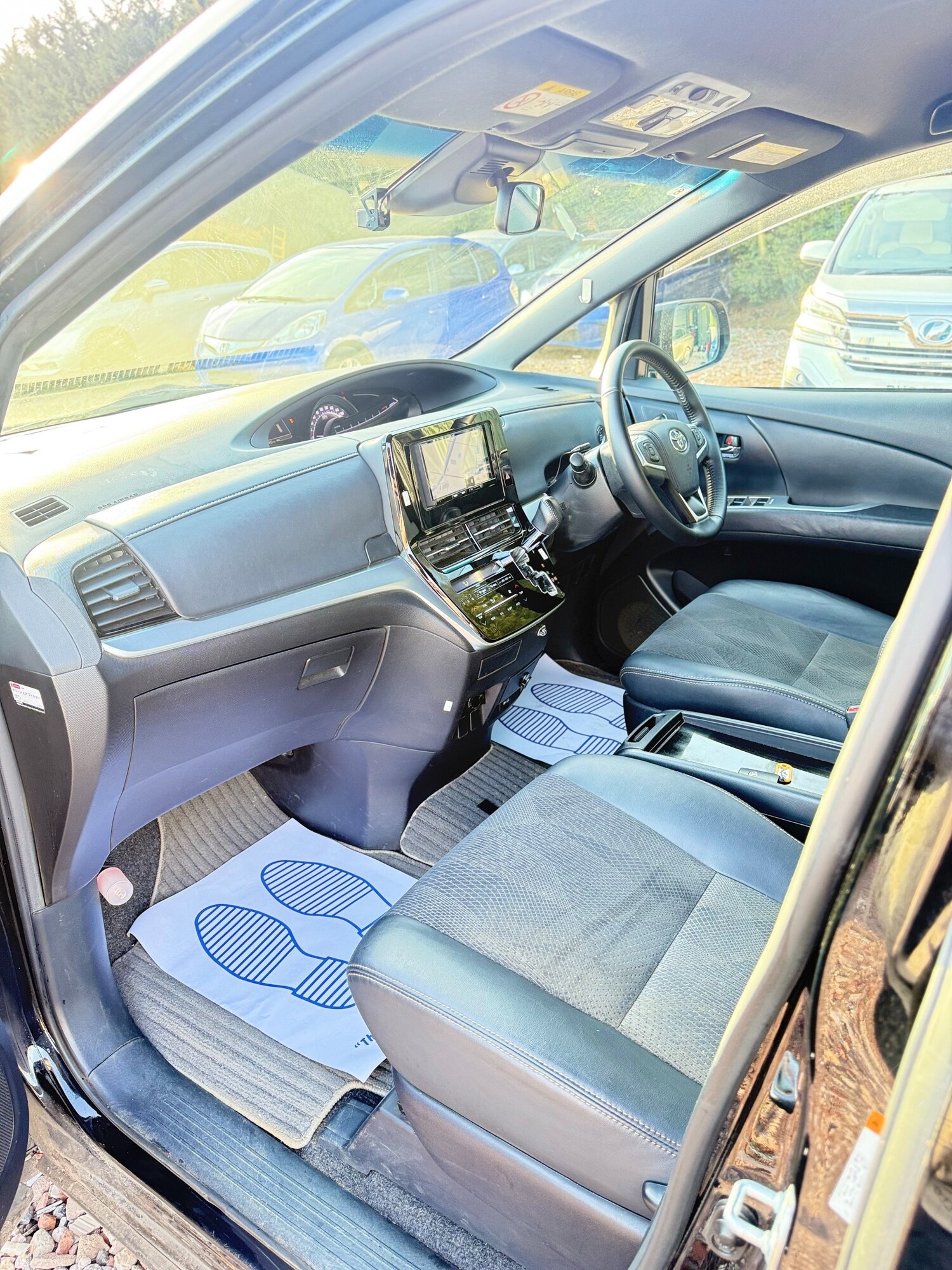 Used Toyota Estima 2017 for sale - 77661886: Photo 9