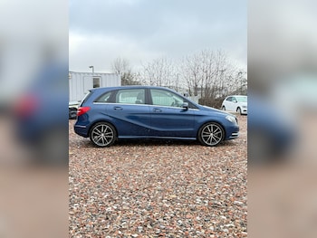 Used Mercedes-Benz B Class 2012 for sale - 77235584: Photo