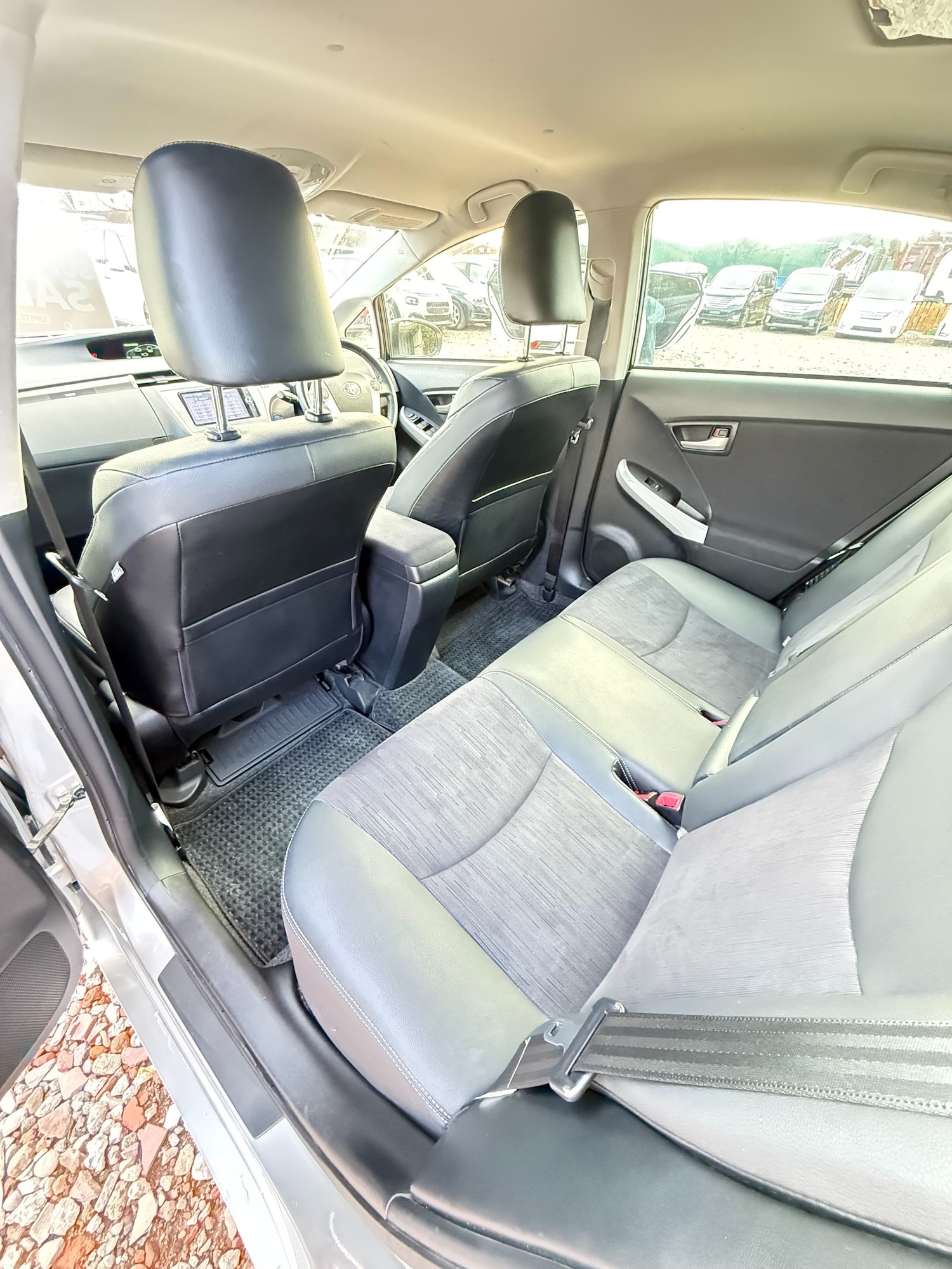 Used Toyota Prius 2013 for sale - 77675781: Photo 13