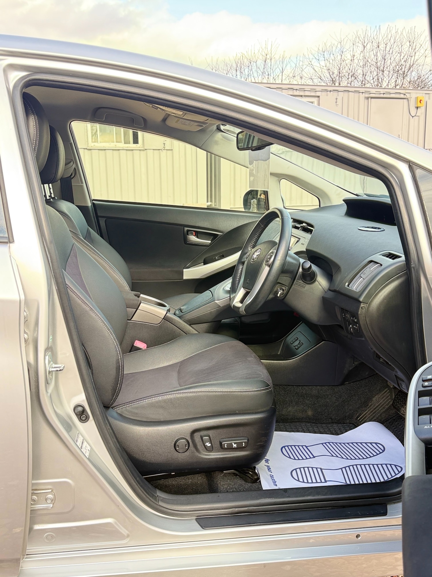 Used Toyota Prius 2013 for sale - 77675781: Photo 18