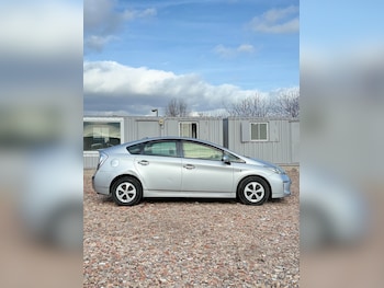 Used Toyota Prius 2013 for sale - 77675781: Photo