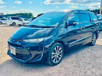 Used Toyota Estima 2016 for sale - 79394052: Photo
