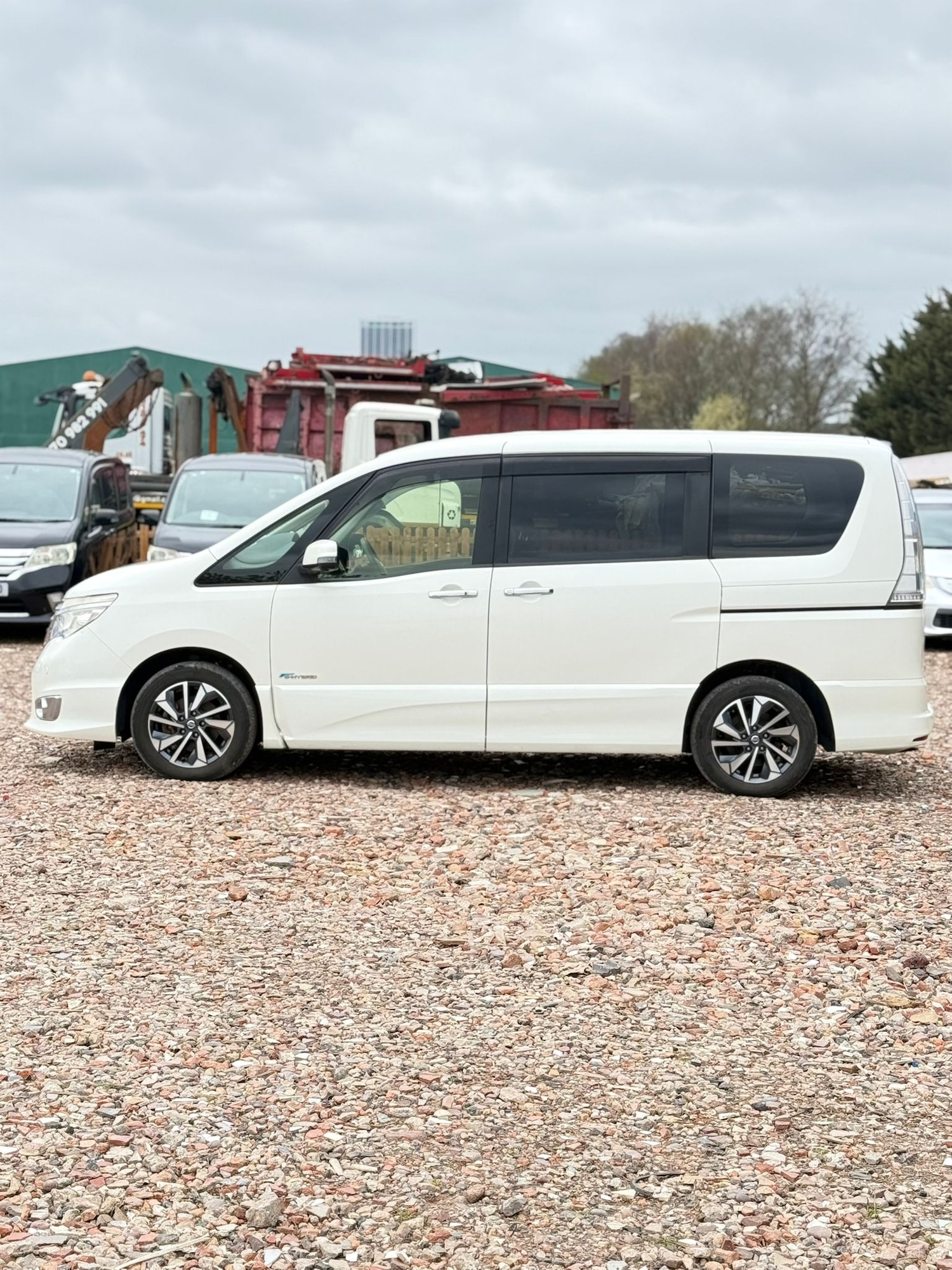 Used Nissan Serena 2026 for sale - 78107716: Photo 8
