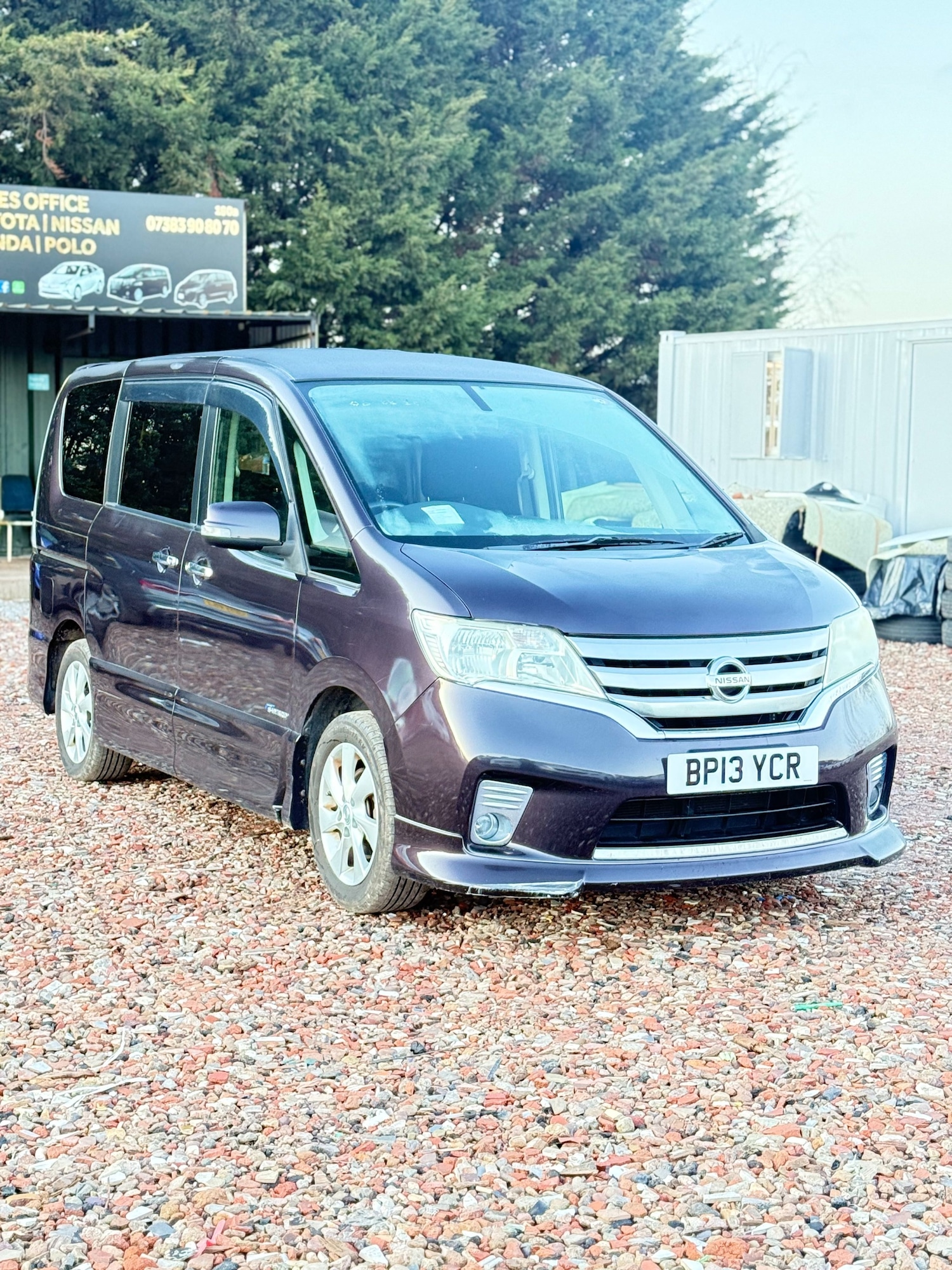Used Nissan Serena 2013 for sale - 77237000: Photo 3