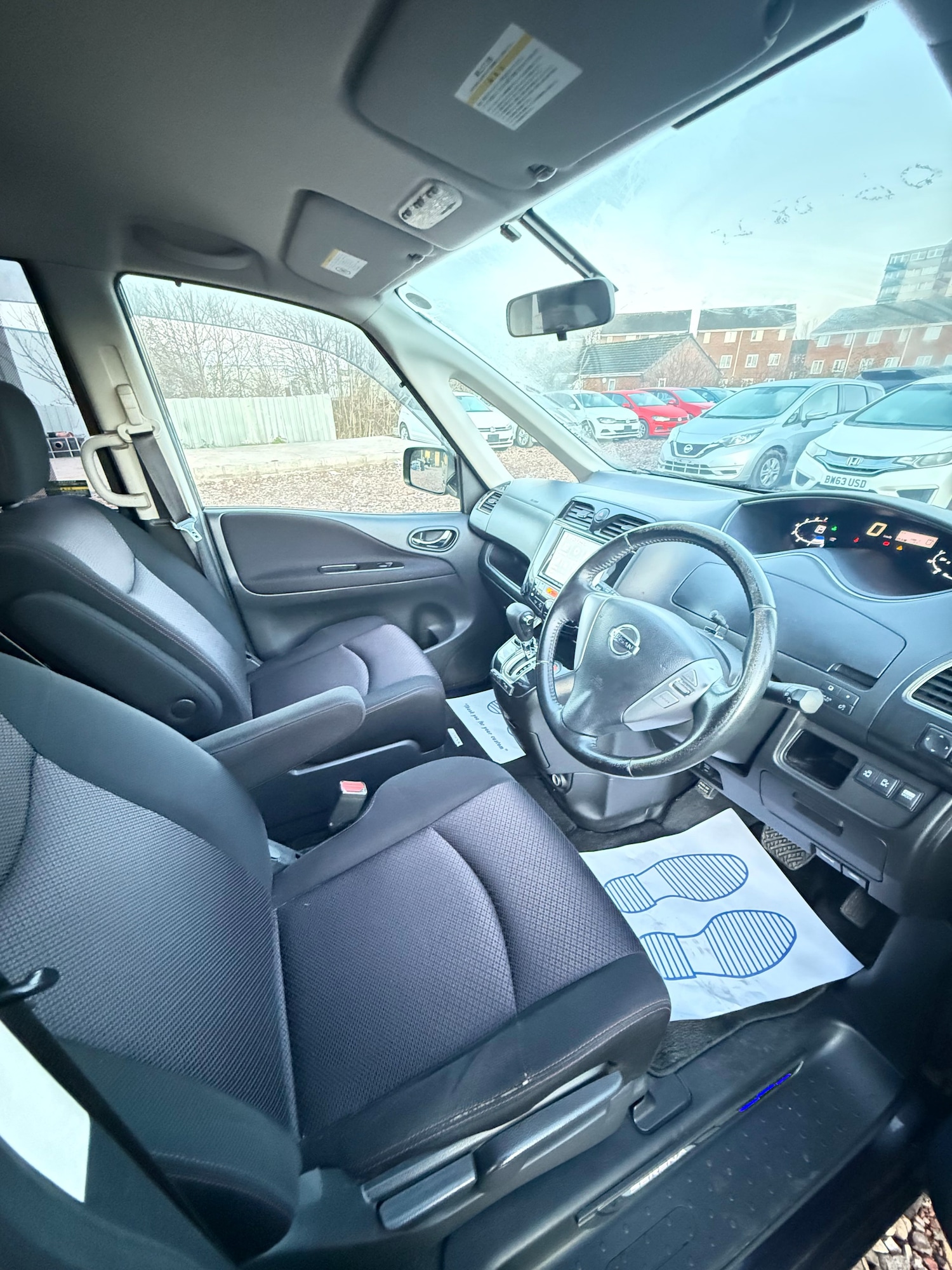 Used Nissan Serena 2013 for sale - 77237000: Photo 7