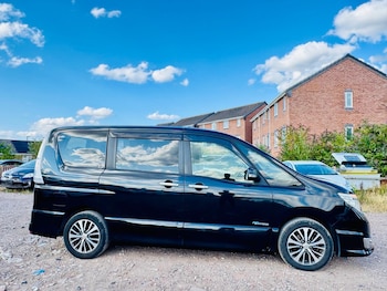 Used Nissan Serena 2015 for sale - 79380814: Photo