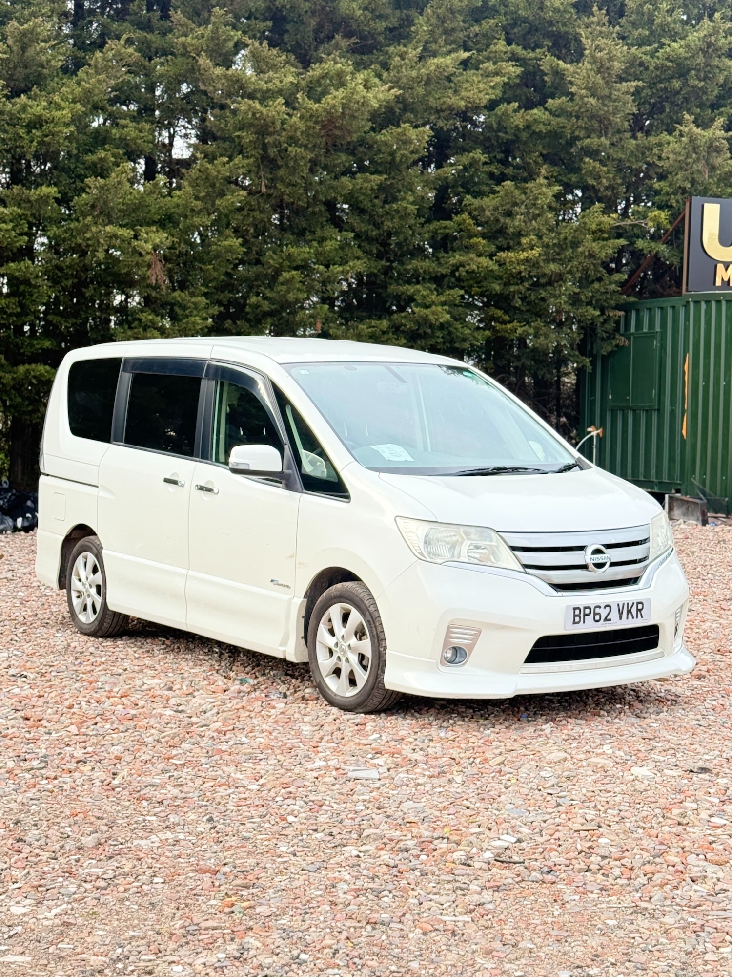 Used Nissan Serena 2013 for sale - 78121368: Photo 2