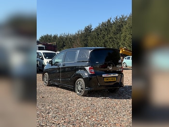 Used Honda Freed 2014 for sale - 77961628: Photo