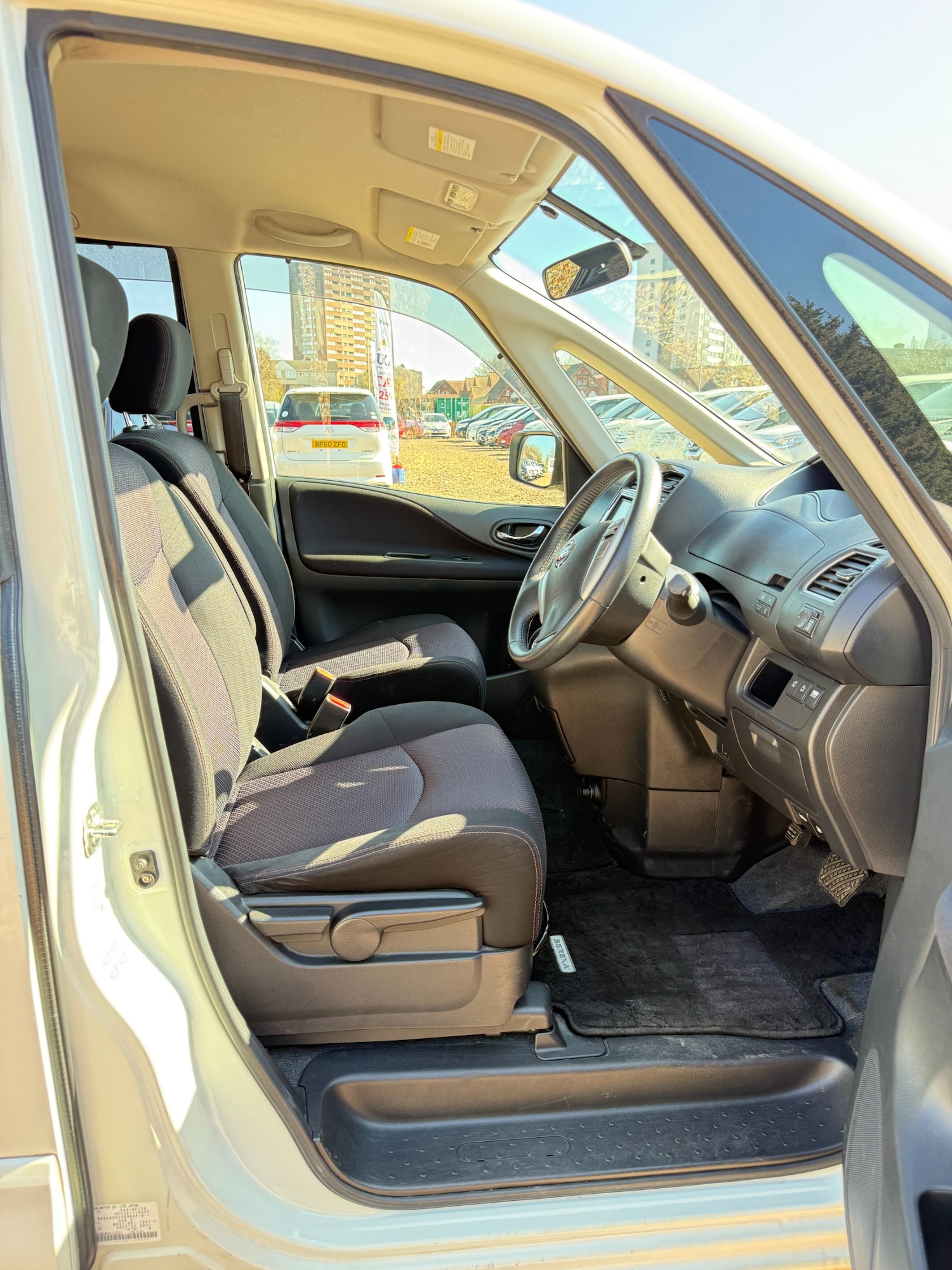 Used Nissan Serena 2026 for sale - 77997777: Photo 19