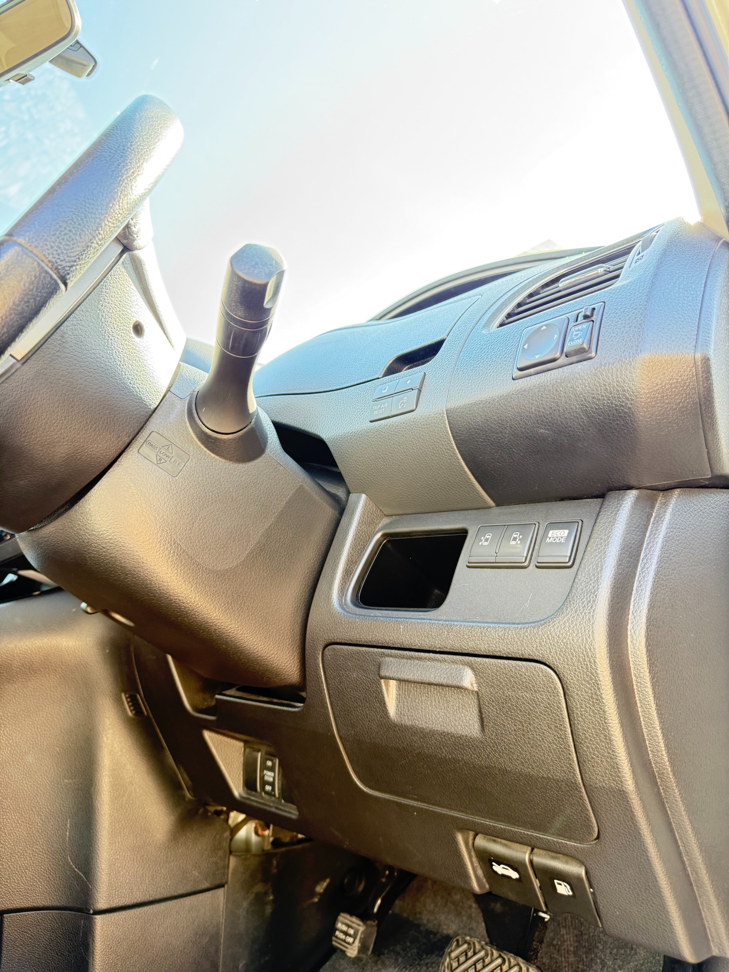 Used Nissan Serena 2026 for sale - 77997777: Photo 21